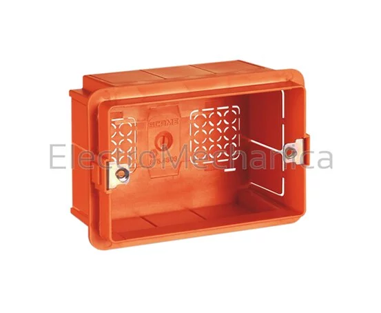 3GANG WALL BOX  FLUSH MNT HOUSING